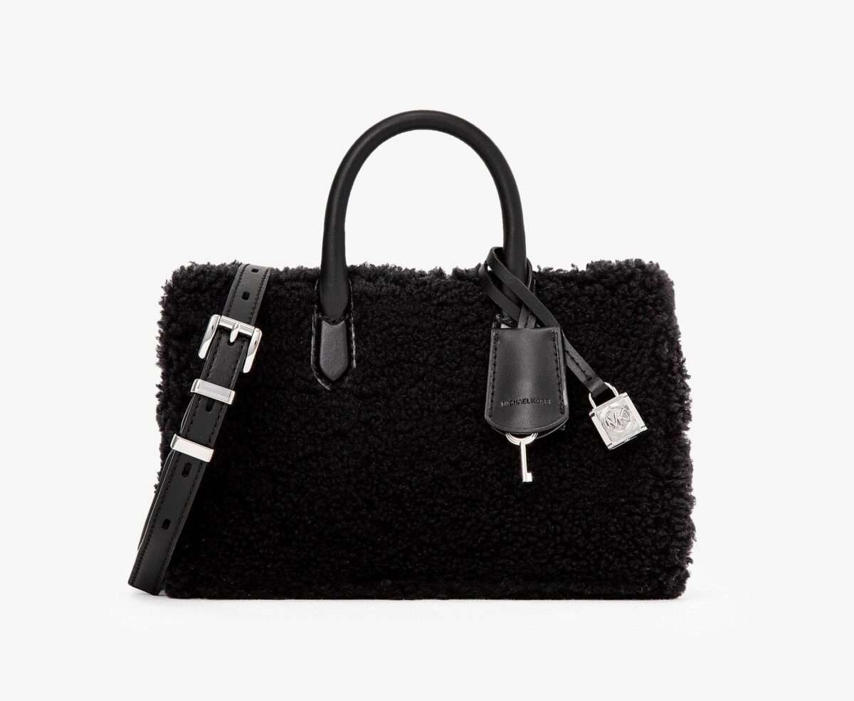 Michael Kors releases Japan-only handbag “SCARLETT”, which is also loved by global brand ambassador TWICE Dahyun