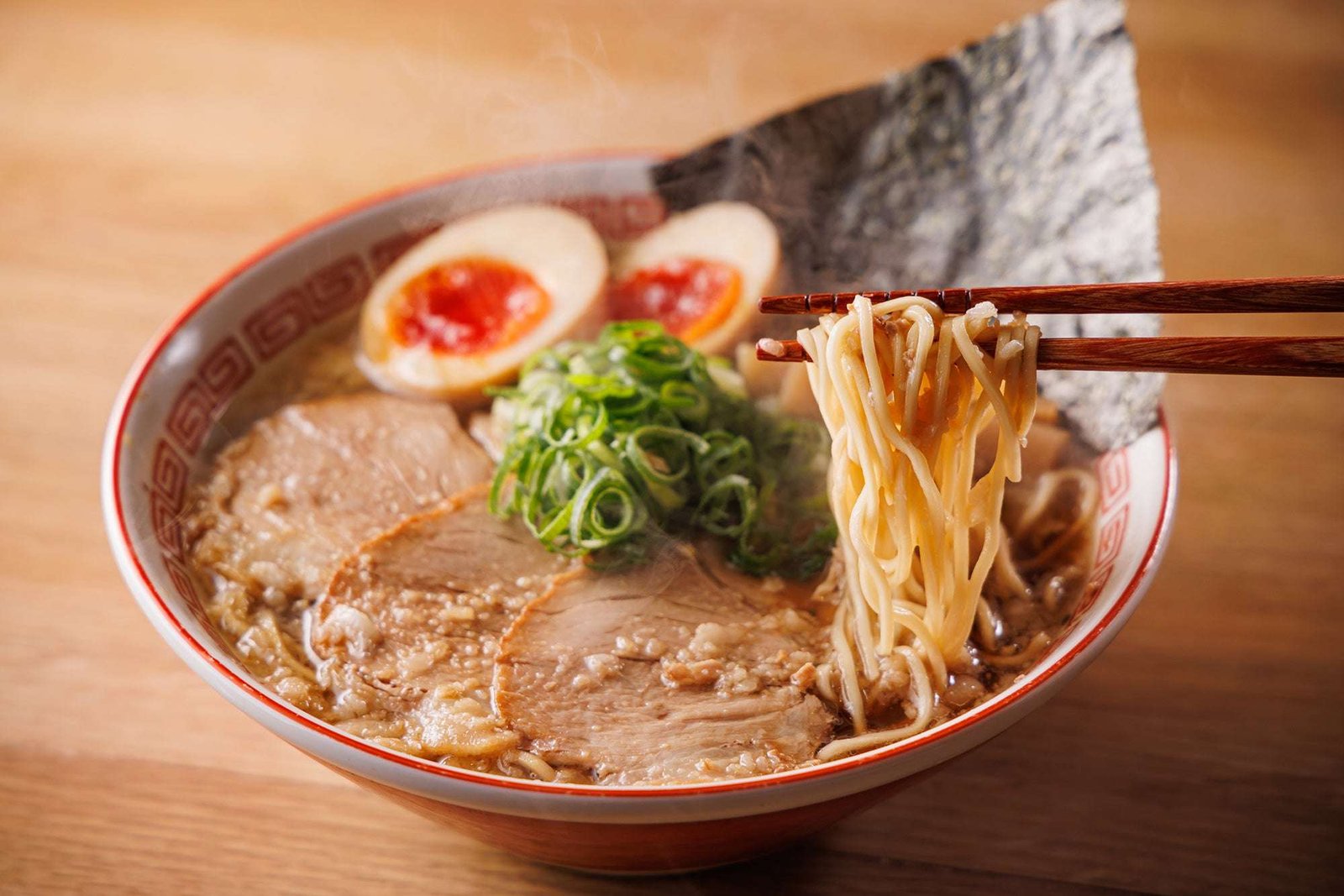 The richness of backfat spreads in every bite! Luxurious soup harmony created by aged soy sauce from a long-established brewery Back fat soy sauce Ramen Shobei NEW OPEN on Tuesday, November 19, 2024!!