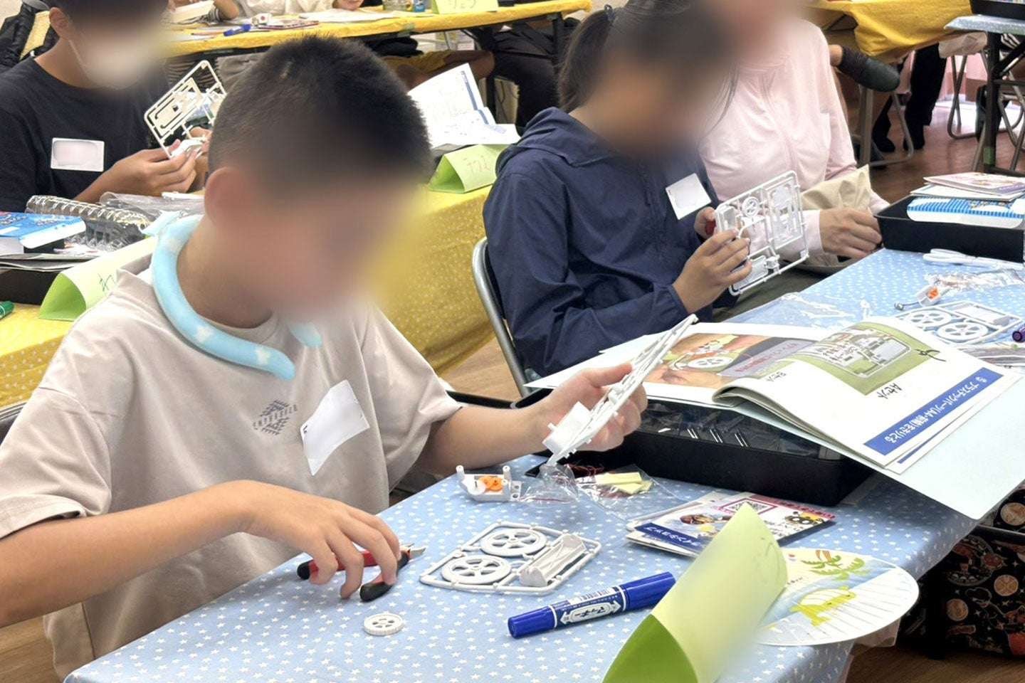 Event Report Summer Vacation Support Project “Build a Solar Car with an Electrician!” Solar Car Crafting Event for Elementary School Students Held in Koto and Nerima Wards