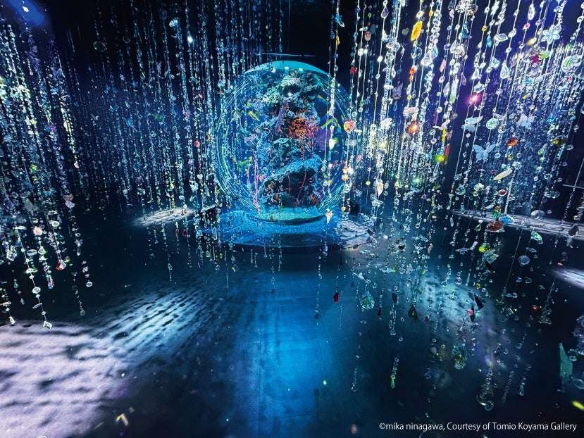 “Mika Ninagawa with EiM Resonating Aquarium” opens today, August 29th!
