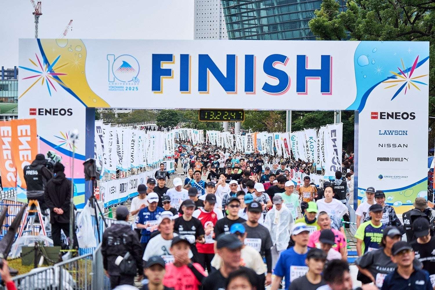 Yokohama Marathon 2025 was a huge success, aiming to be the most lively event in Japan on race day, with everyone enjoying the event: participating, watching, and supporting. ~ A lineup of stellar guests shared warm messages for Yokohama and the runn