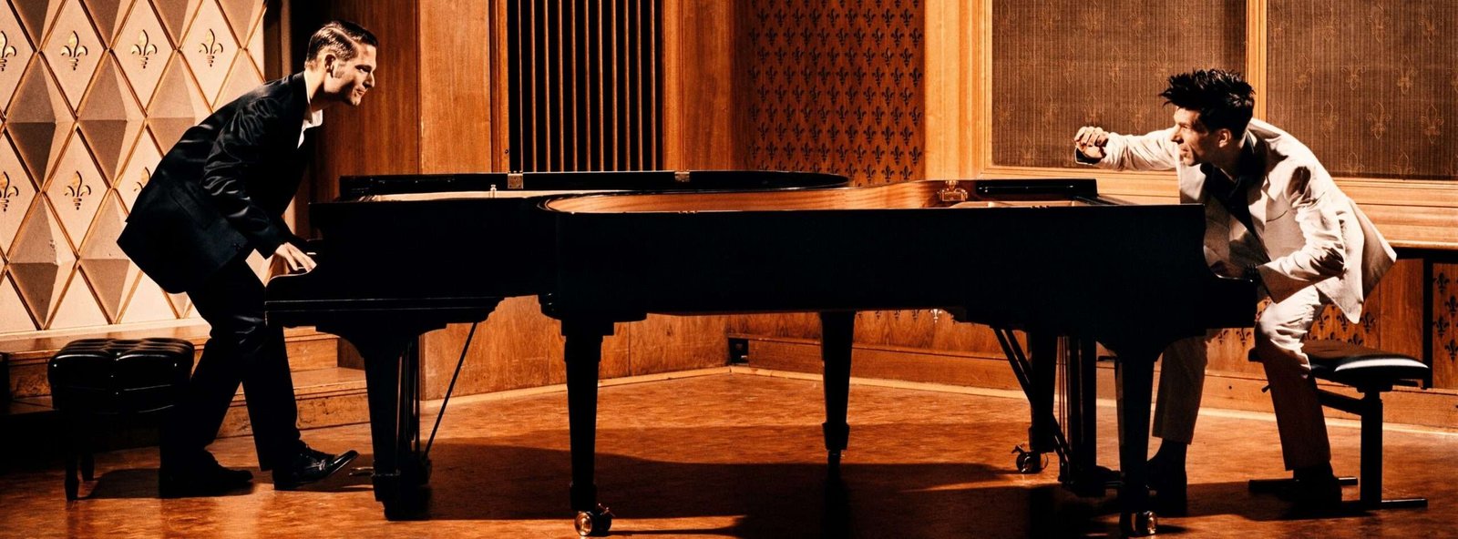 Okinawa Times Advance tickets for the “Piano Battle” Okinawa performance are now on sale!