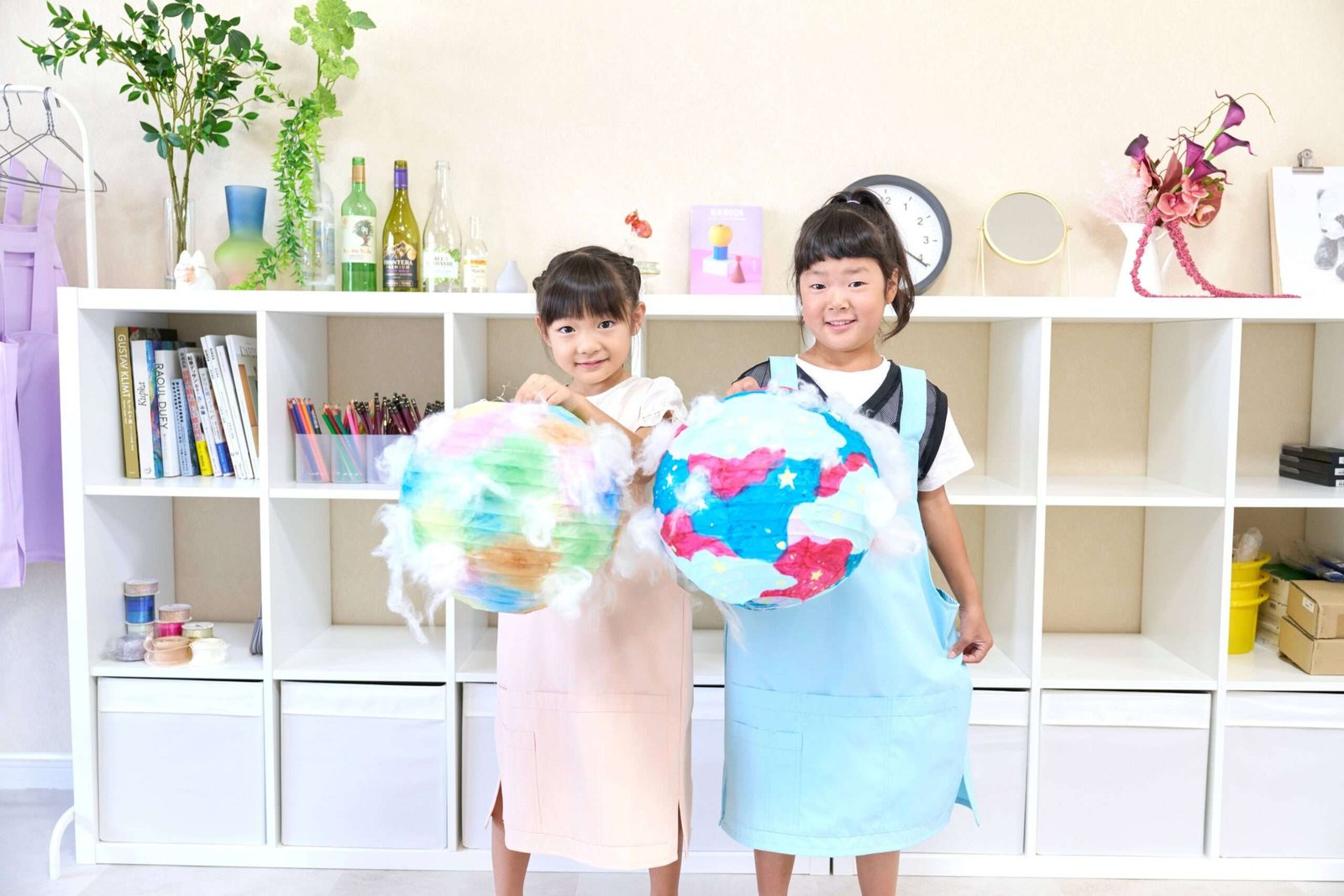 New Opening An art school has opened in Tsukuba City! Free trial sessions and no enrollment fees will be offered starting November 1st. MONGATA ART SCHOOL