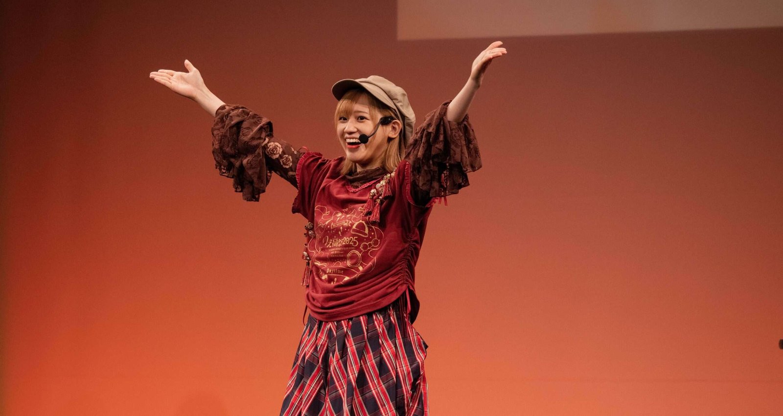 Puzzle solving + live performance = smiles galore! Report on voice actress Rie Takahashi’s official members club event “Rie Taka Festival 2025”