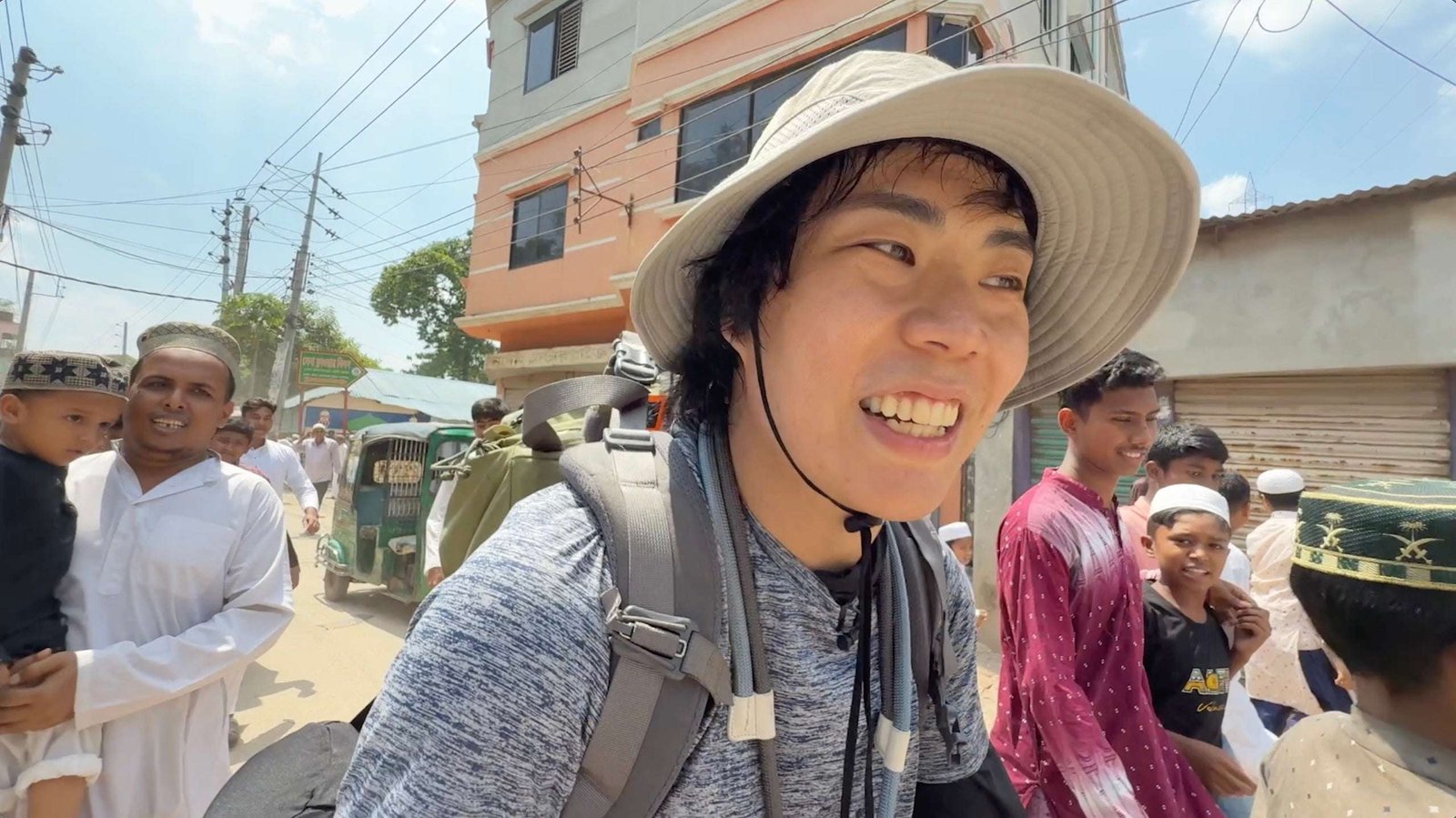ABEMA Hiroyuki’s “bathing scene” stared at by Masahiro Higashide causes a stir! The Reiwa era romance, cars, shockingly popular overseas, causing panic! About 50 times the average monthly salary! Viewers are in an uproar over the home of a South As